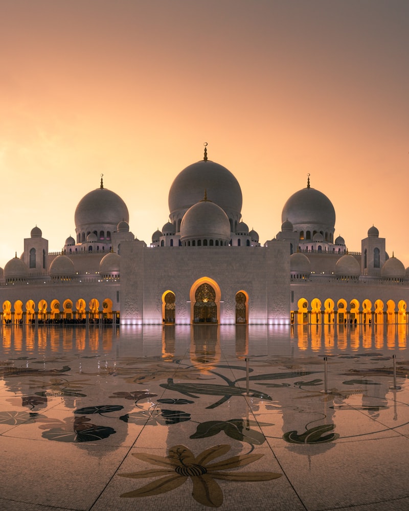 Last 20 Days Ramadan Package — illustrated scene